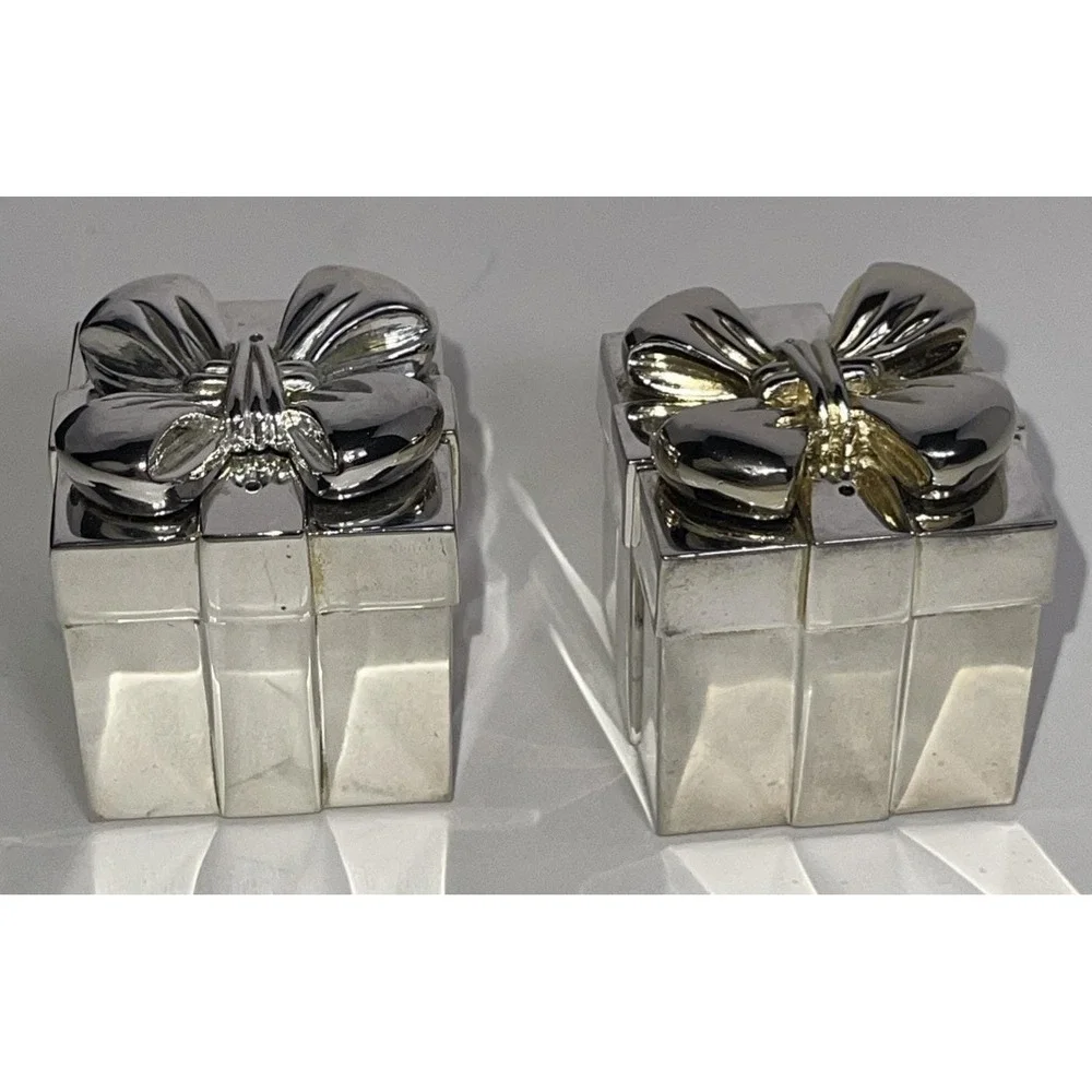 VTG Neiman Marcus Godinger Silver Plate Gift Box Salt Pepper Shaker Felt Bottom